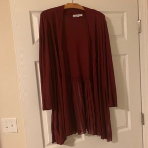 Cardigan knit sweater with back detail